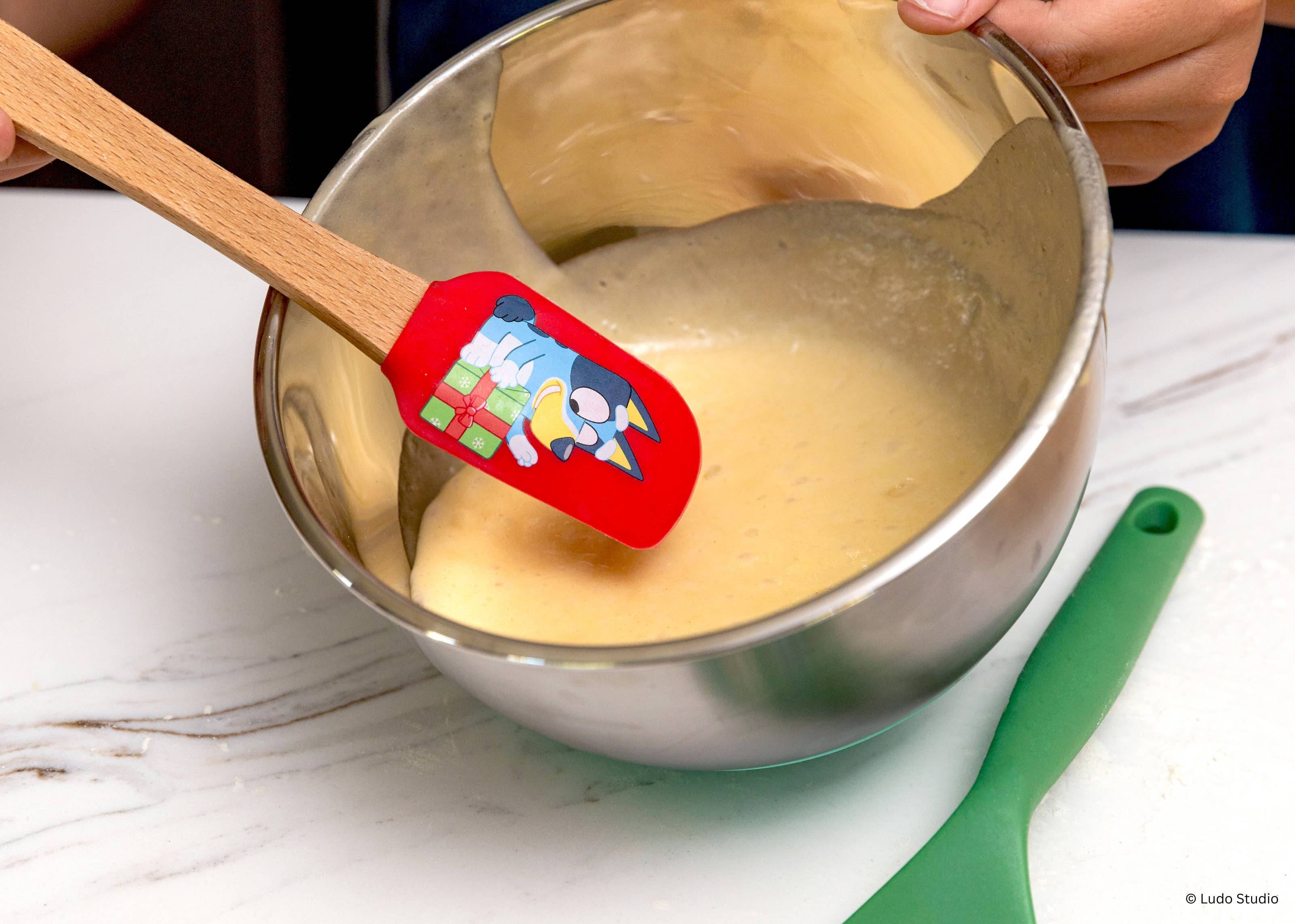 BLUEY Holiday Baking Set – Cookie Cutters & Tools